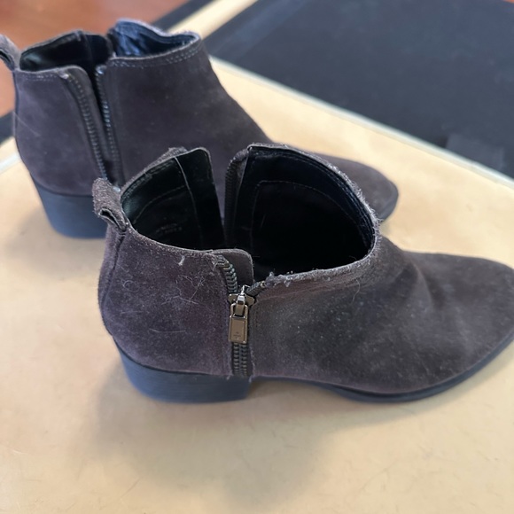 Kenneth Cole Booties size 7 - Picture 7 of 7